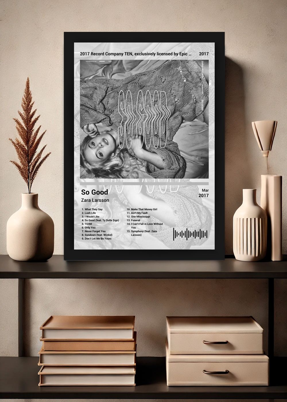 Quadro Zara Larsson So Good (Black&white) Com Vidro