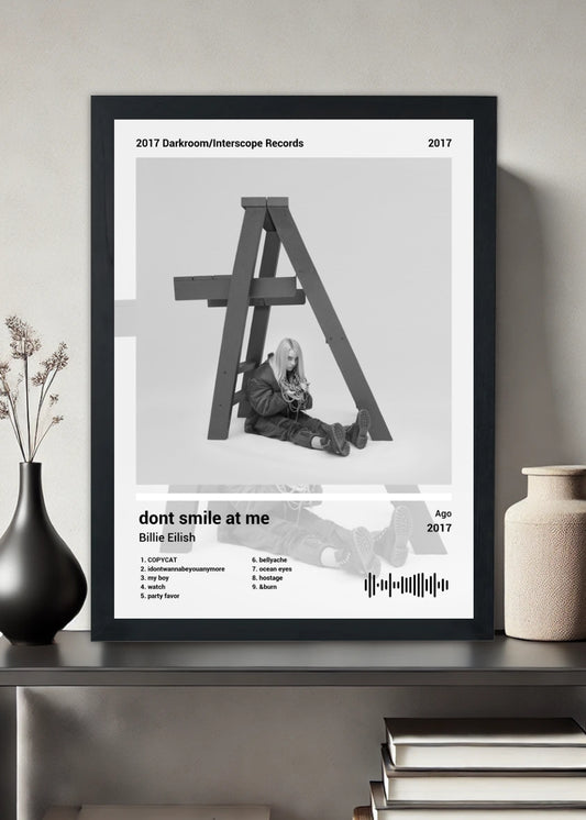 Quadro Billie Eilish dont smile a... (Black&white) Com Vidro