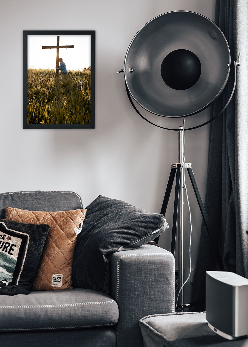 Quadro Rezando para o seu Deus - religioso - Com vidro