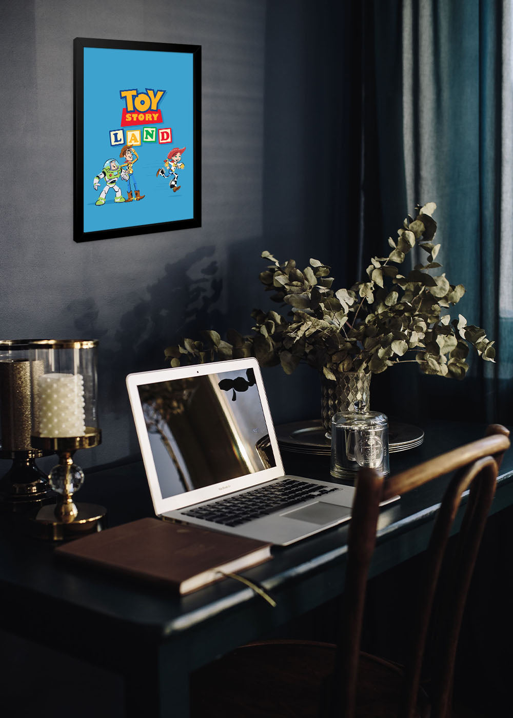 Quadro Decorativo Toy Story Land - Com vidro