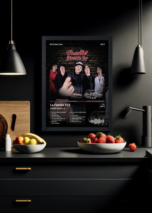 Quadro Charlie Brown Jr. La Familia 013 (Dark) Com Vidro